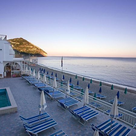 Hotel Vittorio Beach Resort Barano dʼIschia Exterior foto