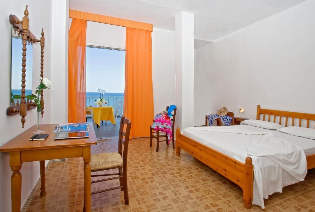 Hotel Vittorio Beach Resort Barano dʼIschia Habitación foto