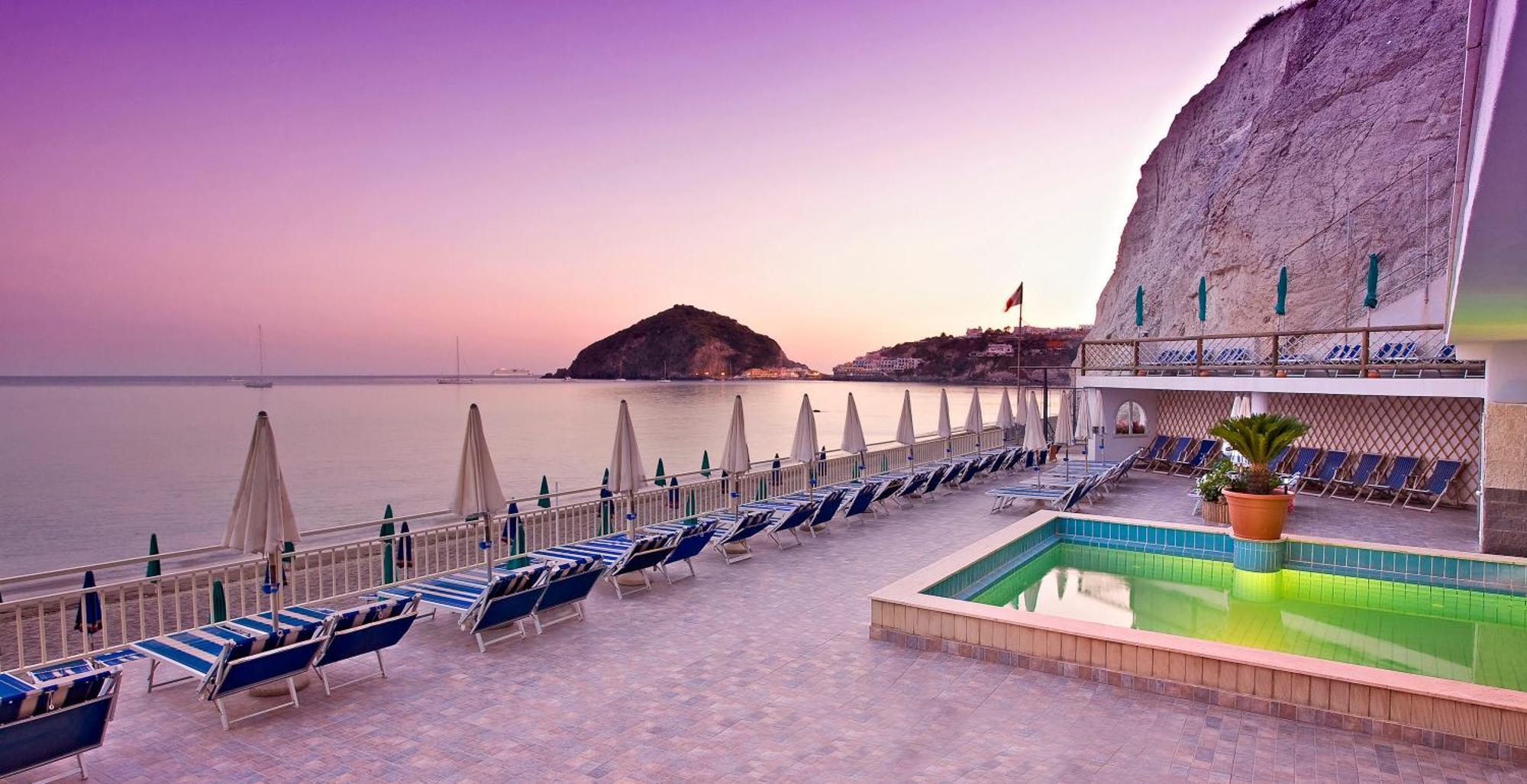Hotel Vittorio Beach Resort Barano dʼIschia Exterior foto